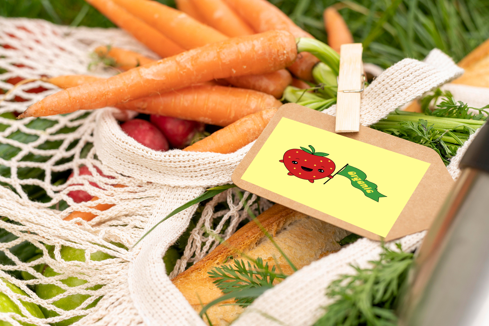 close-up-reusable-bag-with-groceries-grass-2